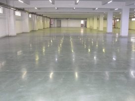 做環(huán)氧地坪漆所需設(shè)備(圖1)