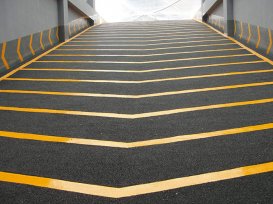 蘇州地下室環(huán)氧地坪(圖1)