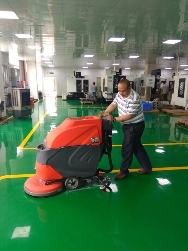 環(huán)氧地坪面涂有滾筒印怎么辦(圖3)